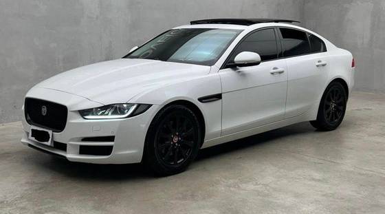 JAGUAR XE 2.0 16V SI4 TURBO GASOLINA PURE TECH 4P AUTOMÁTICO